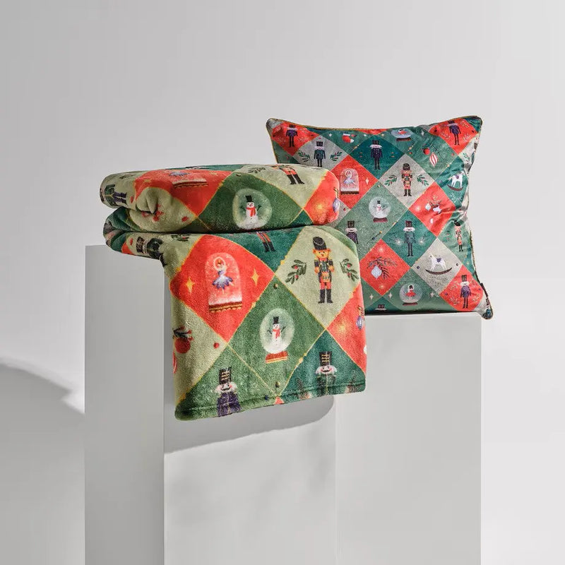 Vianočná obliečka na vankúš NUTPATCHER HomeYou.sk