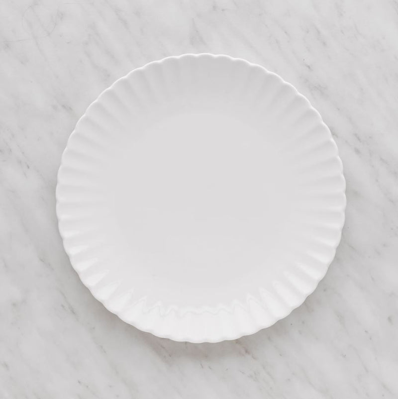 Dezertný tanier z bieleho porcelánu 
