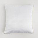 Biela polyesterová obliečka na vankúš. 