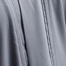 Sivý dámsky župan.