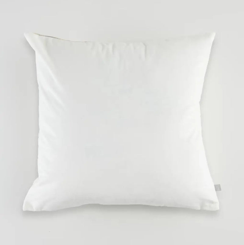 Biela obliečka na vankúš.