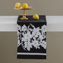 Čierno biela polyesterová štóla s kvetovým motívom. 