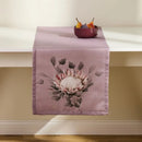 Viacfarebná štóla s prírodným motívom.