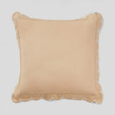 Béžová bavlnená obliečka na vankúš. 