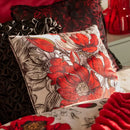 Červená polyesterová obliečka na vankúš s kvetovým motívom