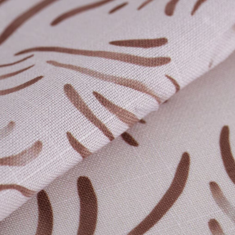 Béžová štóla vyrobená z polyesteru
