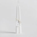 Biela sada sviečok.