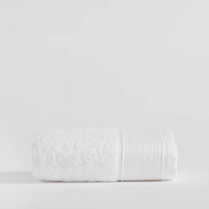 Biely bavlnený uterák.