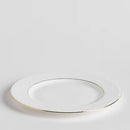 Biely porcelánový tanier.