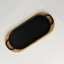 Čierno hnedá doska na servírovanie z liatiny a kaučukového dreva.