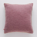 Ružová polyesterová obliečka na vankúš.