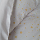 Saténové biele vianočné obliečky so vzorom hviezdičiek s prímesou bavlny