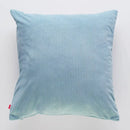 Modrá obliečka na vankúš.