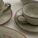 Béžový dezertný tanier.