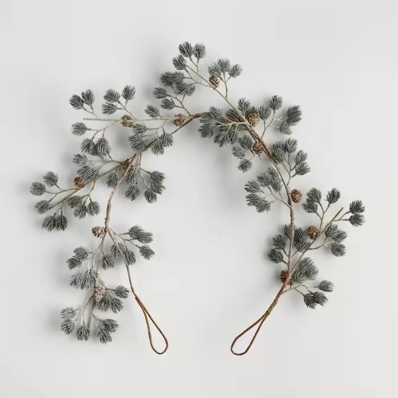 Zelená vianočná dekorácia.