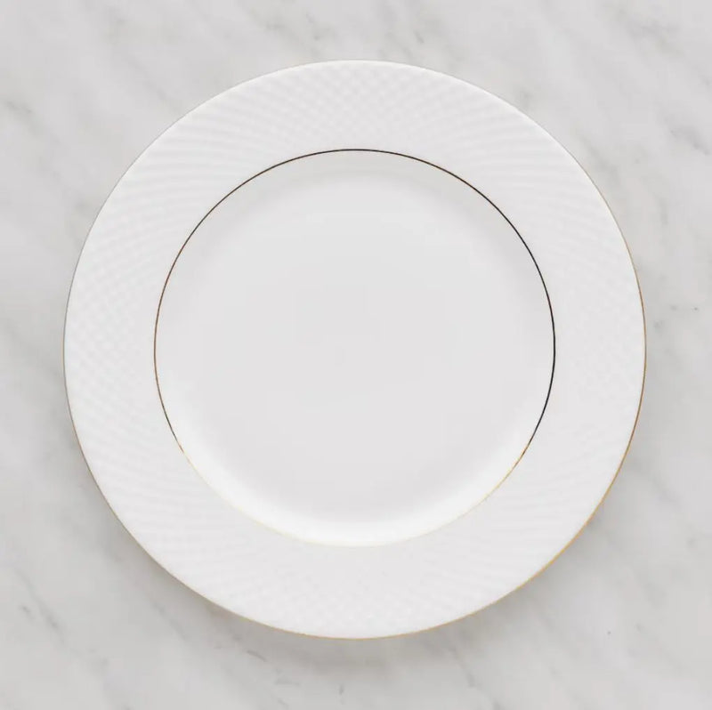 Biely porcelánový tanier.