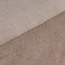 Béžová taburetka so zamatovým povrchom