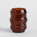 Hnedý kúpeľňový pohár. 