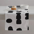 Čierno biela štóla.