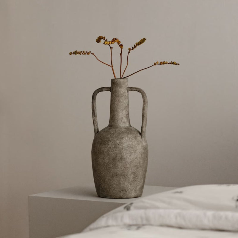 Sivá dekoračná terakotová váza