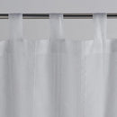 Biela polyesterová záclona. 