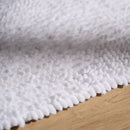 Biela polyesterová predložka