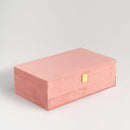 Ružová šperkovnica.