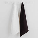 Čierno biela sada kuchynských utierok.