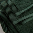 Zelený uterák vyrobený z bavlnených a bambusových tkanín