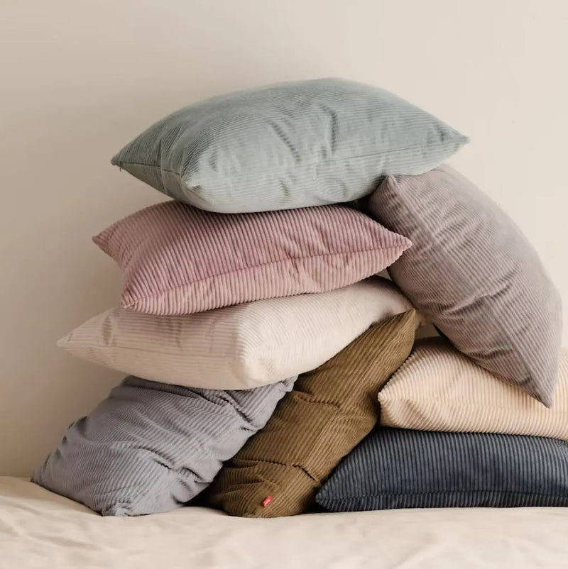 Modrá obliečka na vankúš.