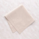 Béžové prestieranie.