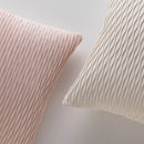 Ružová obliečka na vankúš.&nbsp;