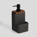 Sivý dávkovač s miestom na hubku.