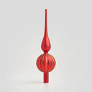 Červená vianočná ozdoba alebo špic na vianočný stromček.