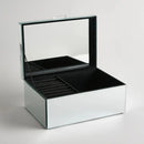 Strieborná šperkovnica so zrkadlom. 