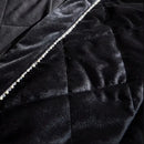 Čierny polyesterový zamatový prehoz na posteľ