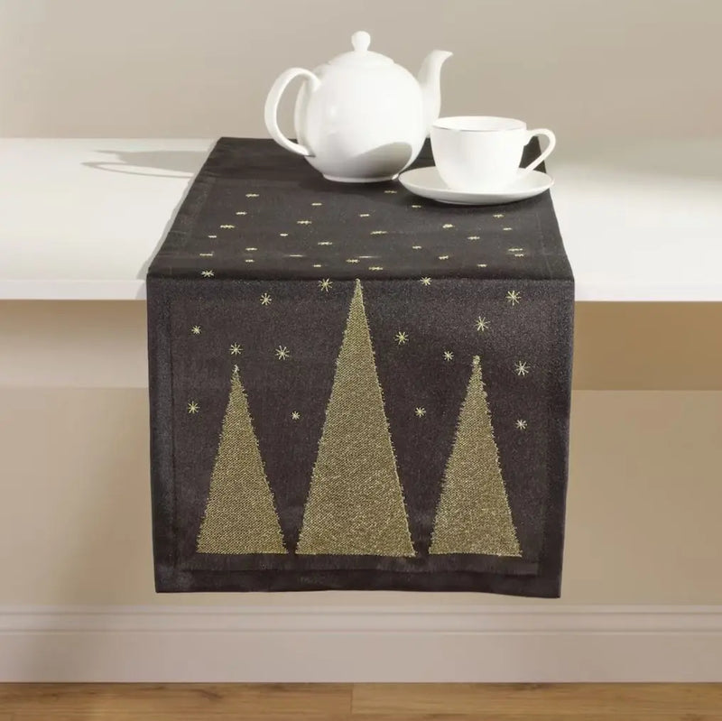 Čierna vianočná štóla.