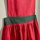 Červená vianočná zástera.