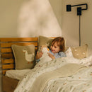 Béžová detská obliečka na vankúš.