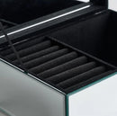 Strieborná šperkovnica so zrkadlom. 