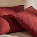 Červené žakárové obliečky