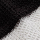 Čierno biela sada kuchynských utierok.