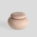 Ružová porcelánová cukornička.