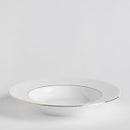 Biely porcelánový dezertný tanier.