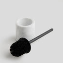 Sivá mramorová WC kefa.