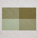 Zelené prestieranie.