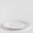 Biely dezertný tanier. 