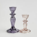 Ružový vianočný sklenený svietnik.