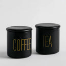 Čierna dóza s nápisom TEA.