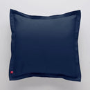 Modrá obliečka na vankúš.